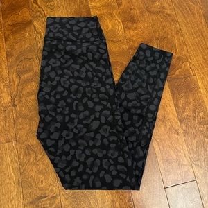 White Fox / Sarah’s Day Camo Leggings